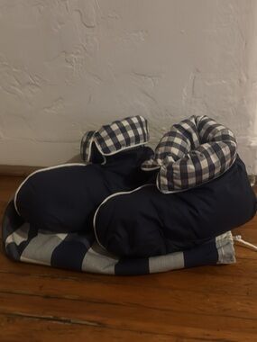 Women’s Navy Checkered Slip-On House Slippers! One size fits all, luxury brand!